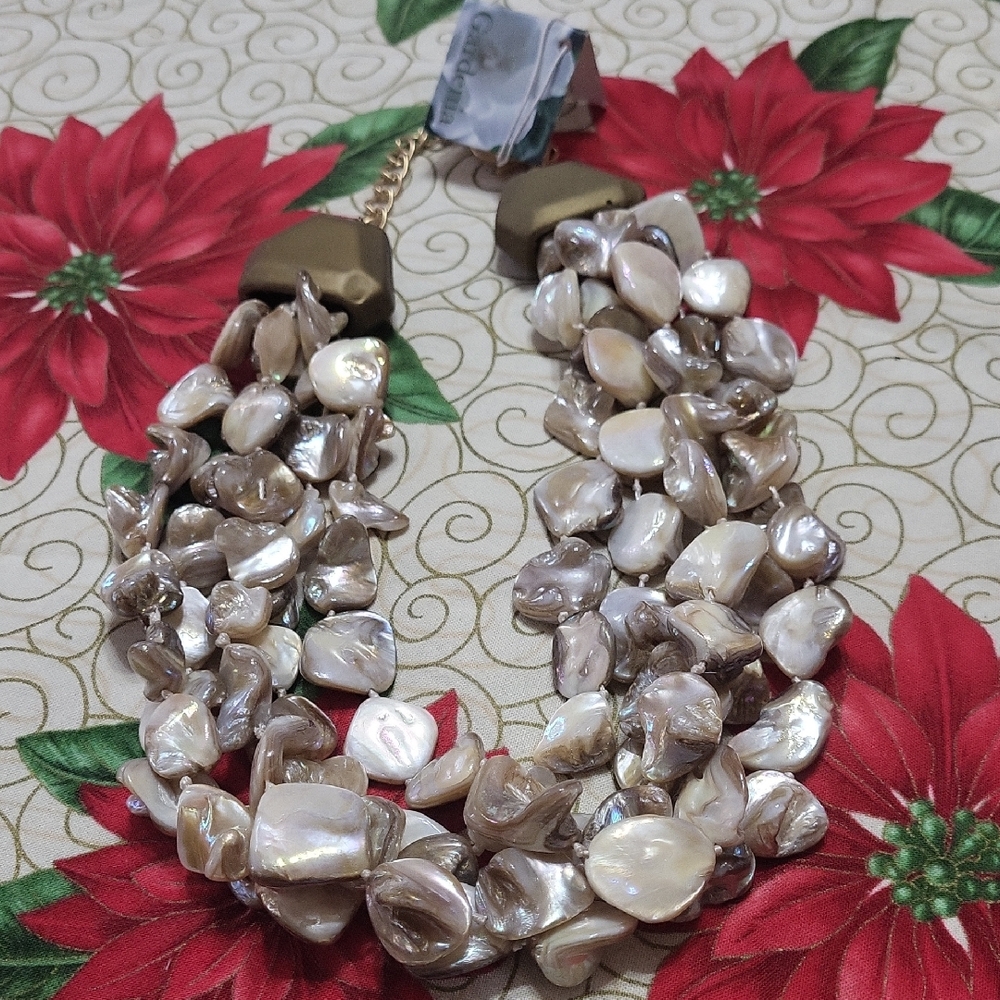 Gardenia Freshwater Pearl Cluster Necklace